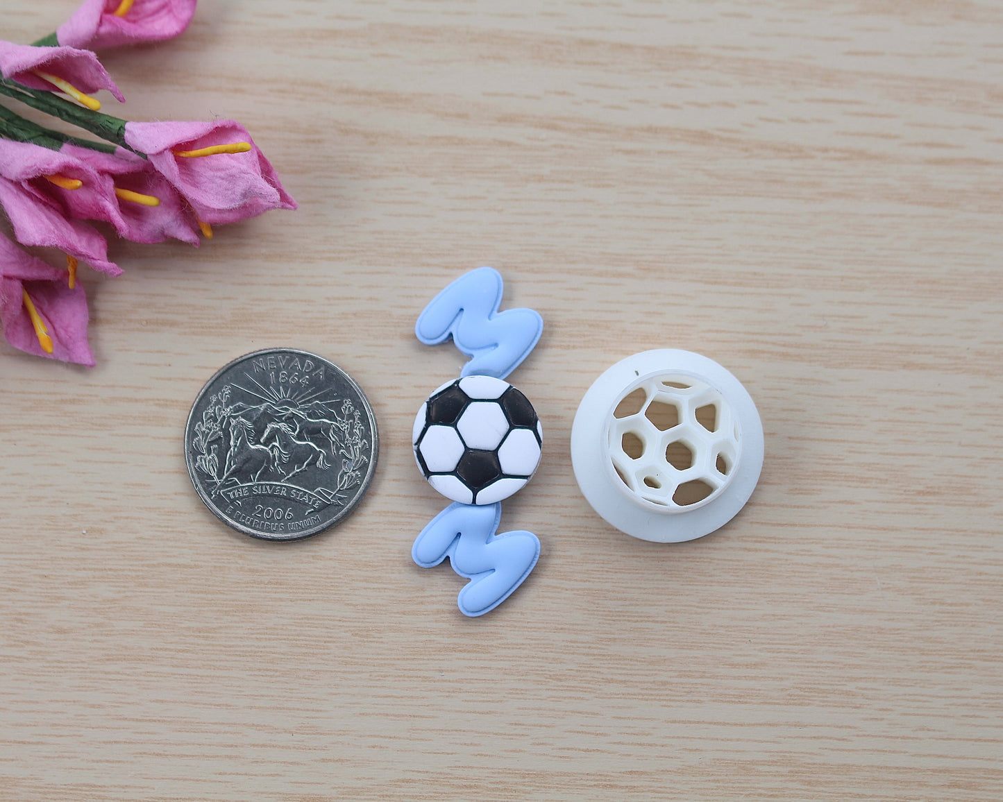“MOM” Text Cutter Set
