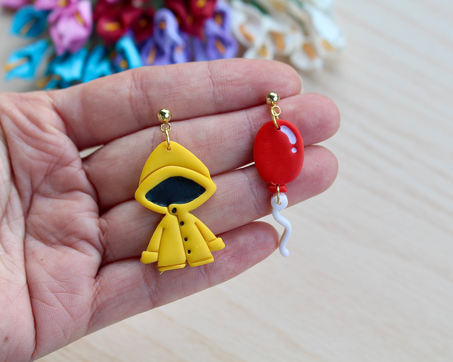 Raincoat and Balloon Cutter Set