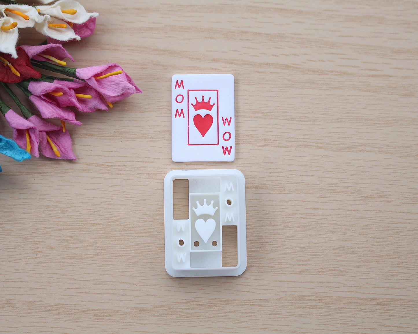 MOM-WOW Queen of Heart Card Cutter
