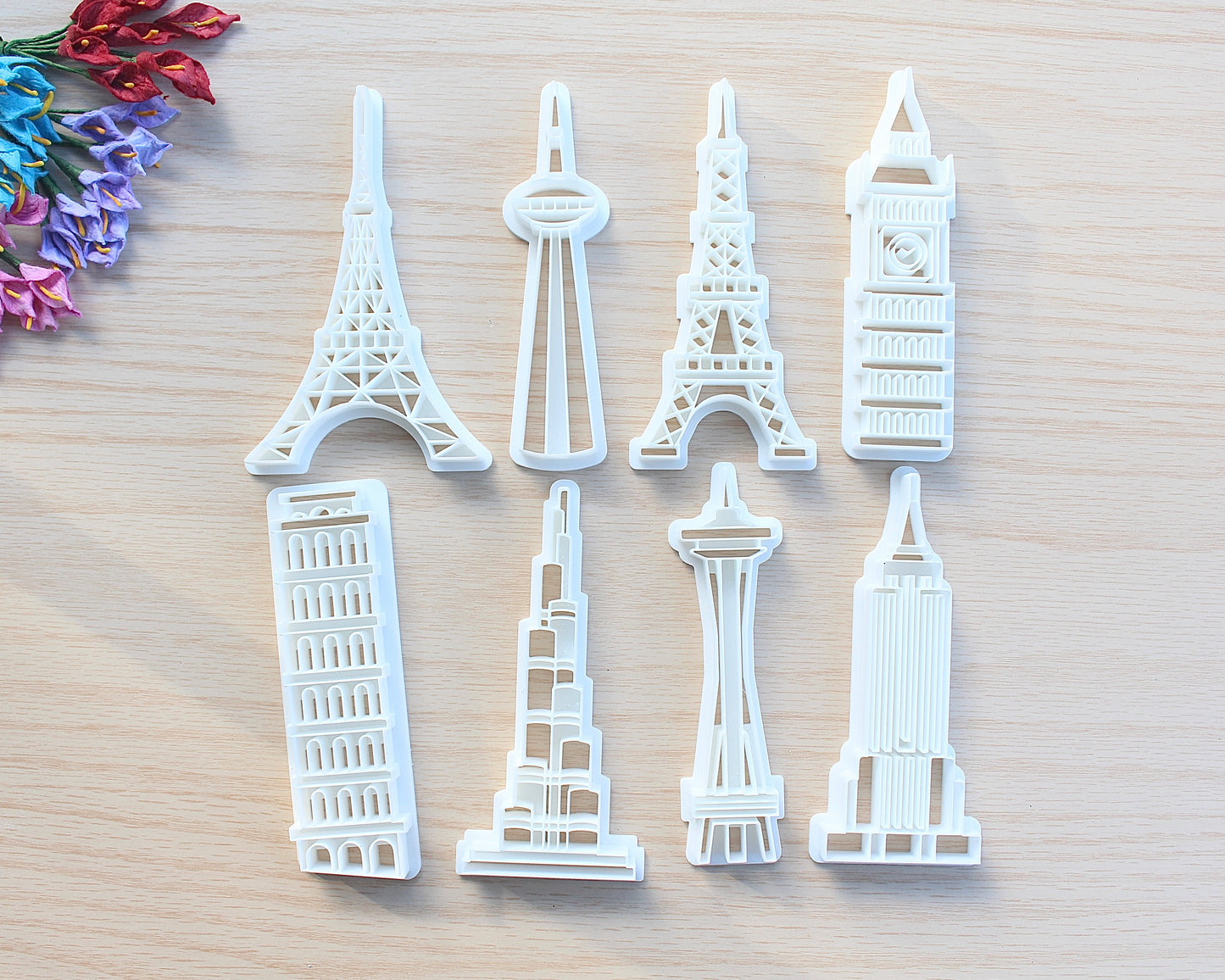 Eiffel Tower Cutter