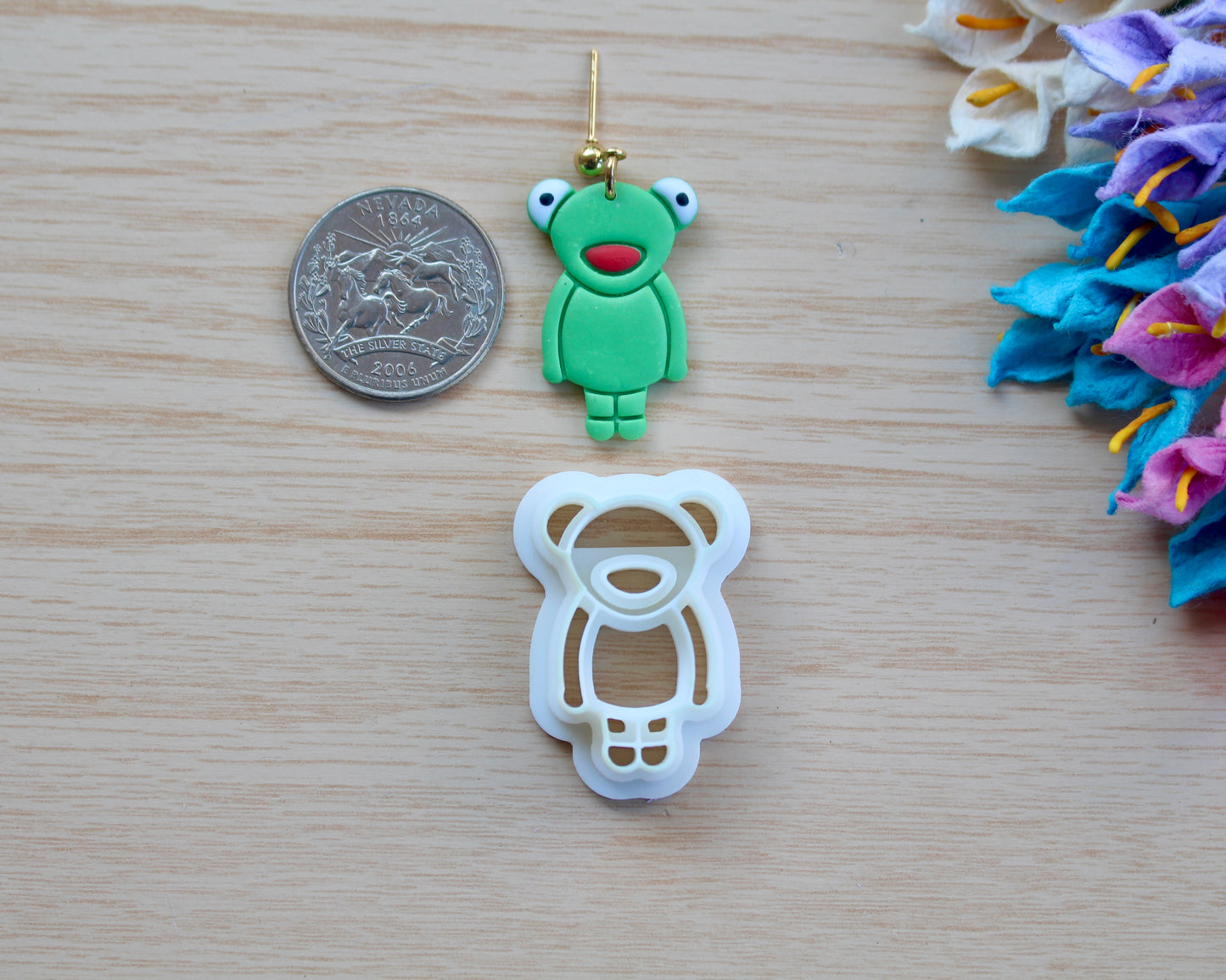 Hanging Frog Cutter