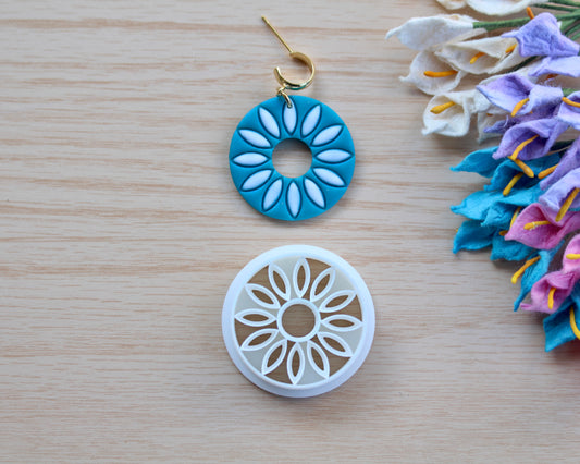 Daisy Burst Circle Cutter