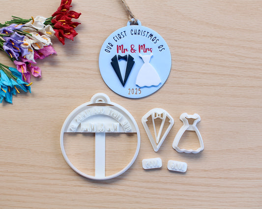 The First Christmas as Mr&Mrs Ornament Cutter