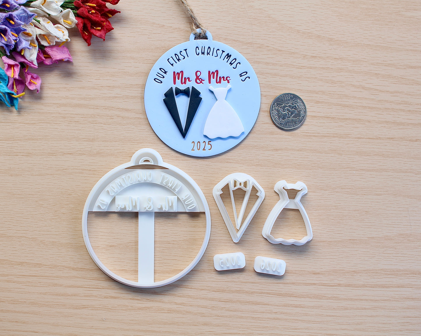 The First Christmas as Mr&Mrs Ornament Cutter