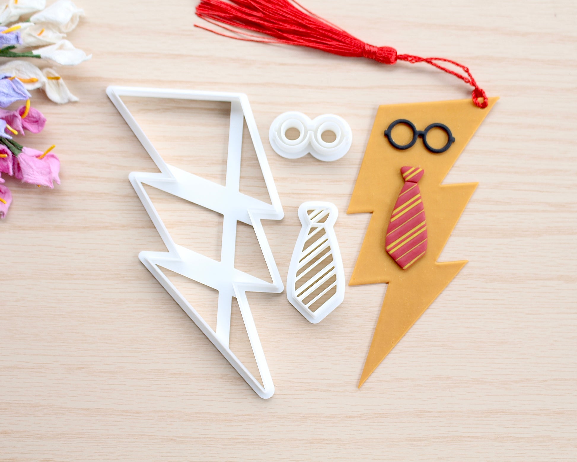 thunderbolt wizard bookmark polymer clay cutter | ornament polymer clay cutter