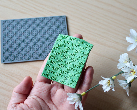 Geometric Star Lattice Texture Mat