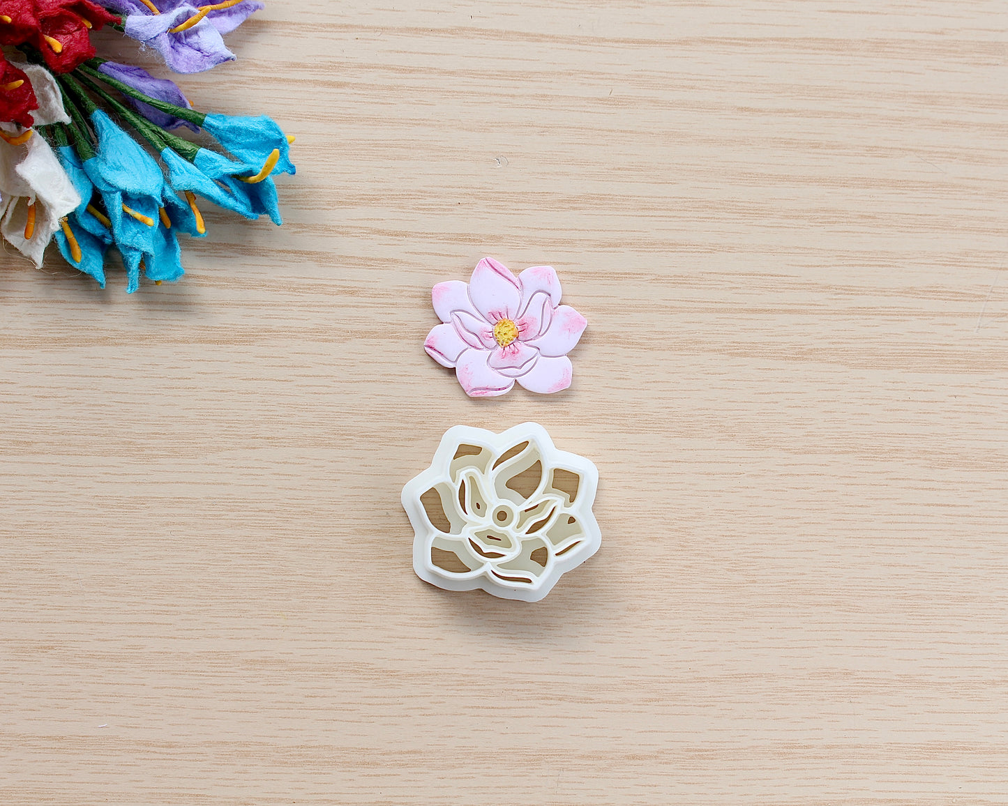 Magnolia Flower Cutter