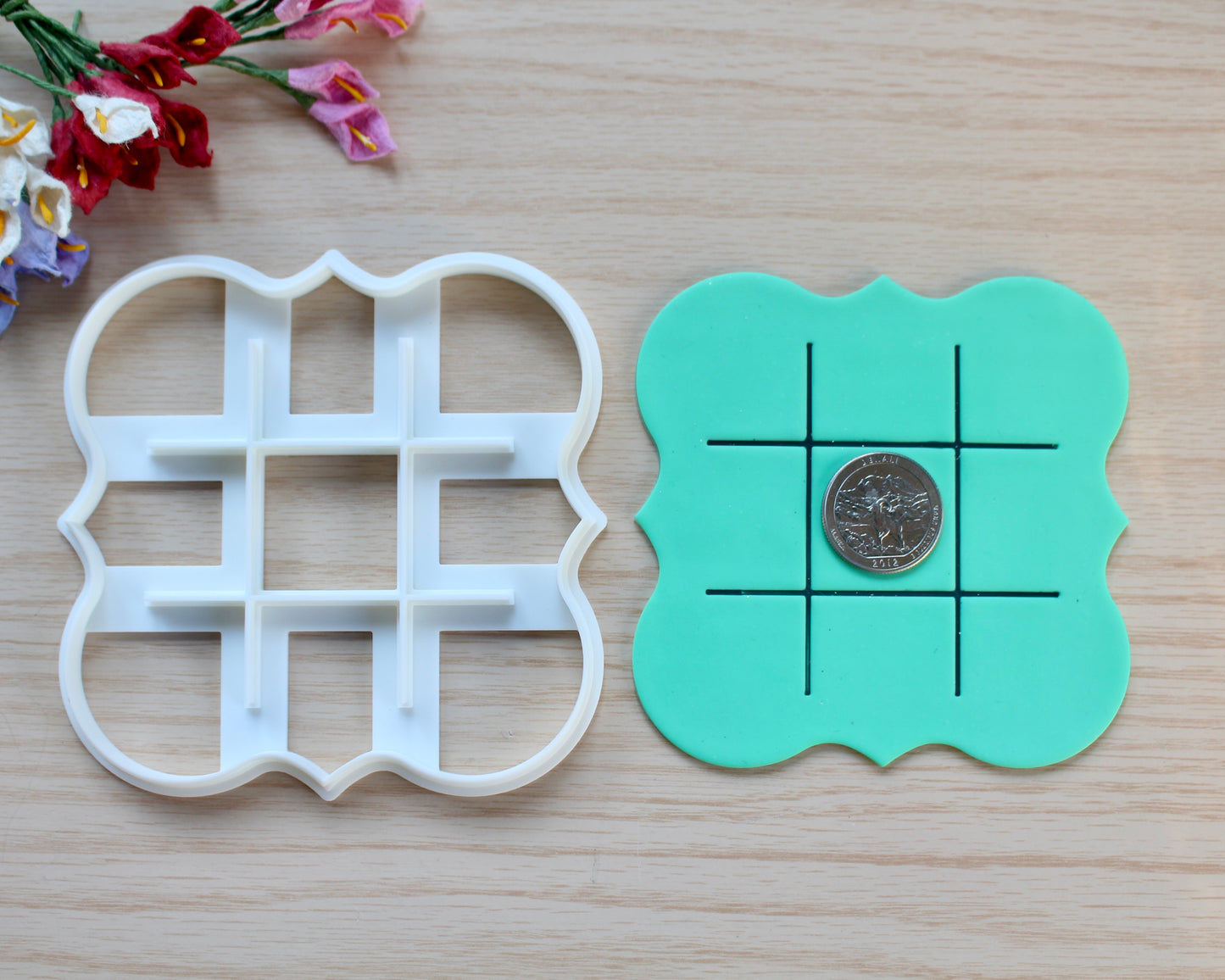 Tic-tac-toe Bunny and Carrot Cutter