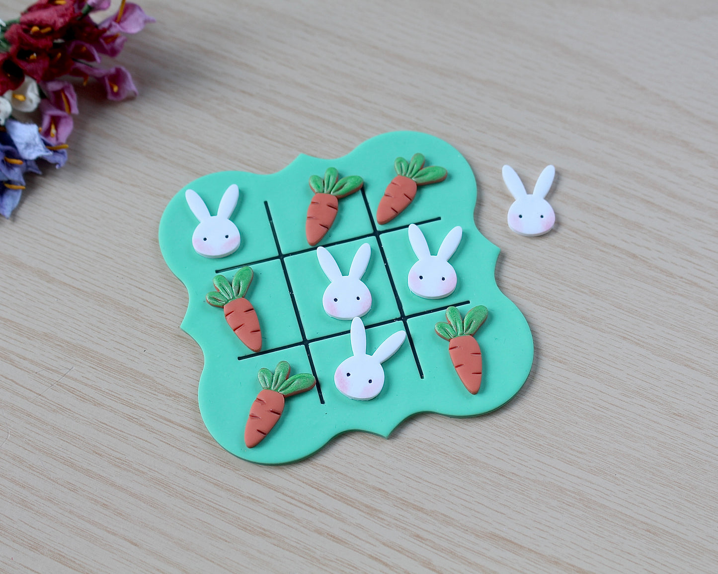 Tic-tac-toe Bunny and Carrot Cutter
